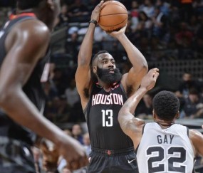  柏林联合零封强敌终结三连败颓势  